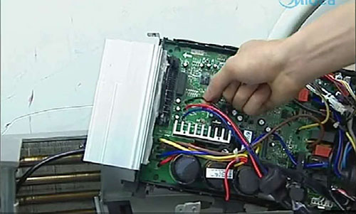 黄梅美的空调电话是多少